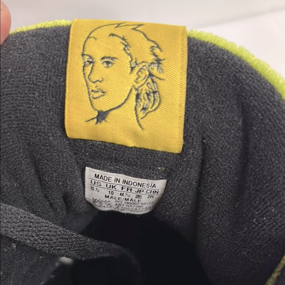 Jeremy Scott Wings Originals Sneakers - Picture 6 of 15